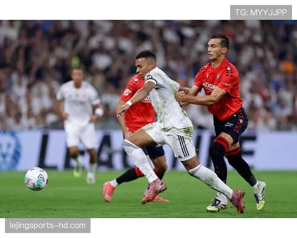 皇马战术僵化与更衣室裂痕显现，豪门根基稳定性面临考验